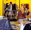 Магазины одежды и обуви в Белоомуте